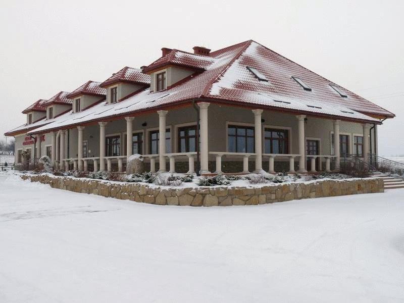 Zajazd Sokół Hotel Nienadówka Exterior foto